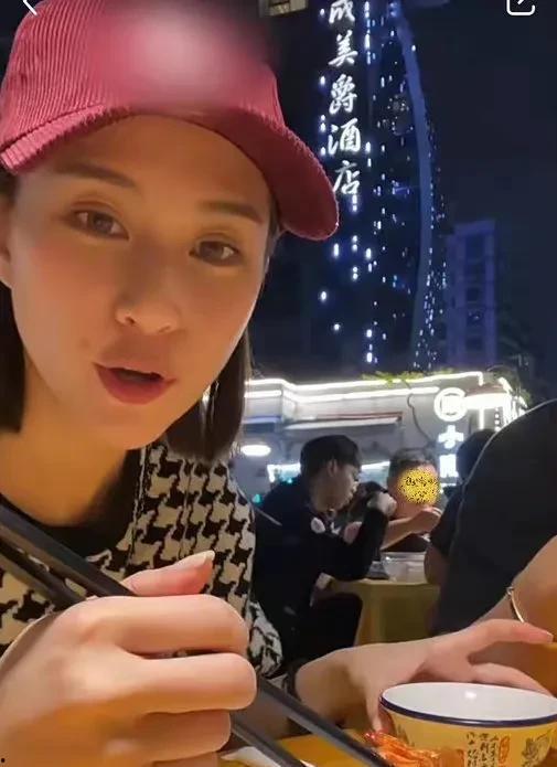 娱乐圈吃瓜爆料全部视频,吃瓜爆料视频全收录